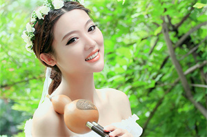 爱<strong>上海龙凤419</strong>：失业对家庭消费行为的影响：上海的观察